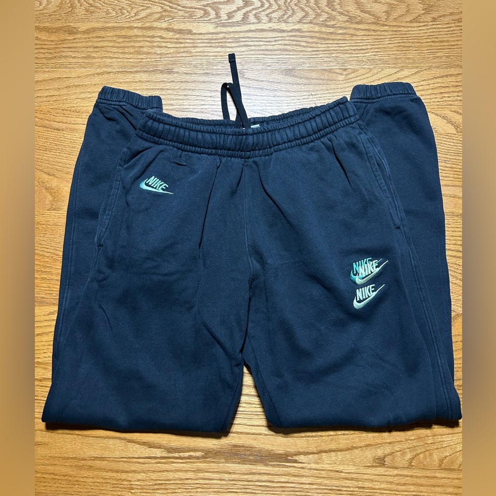 Nike Mens Black Joggers with Accent Logos Size Small